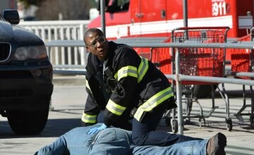 911 служба спасения 1 сезон 3 серия смотреть онлайн