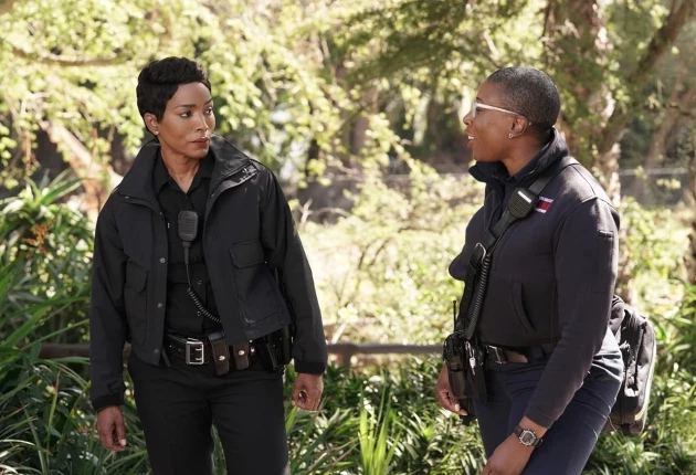 Кадр из «911 служба спасения» 1 сезон 8 серия