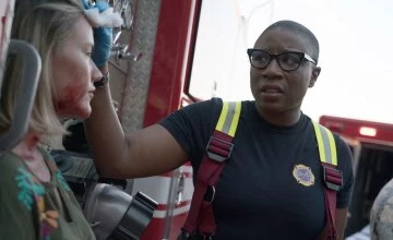 911 служба спасения 2 сезон 1 серия смотреть онлайн