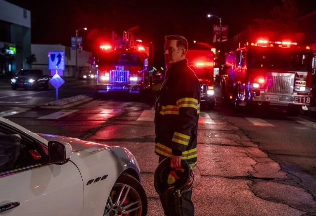 Кадр из «911 служба спасения» 2 сезон 16 серия