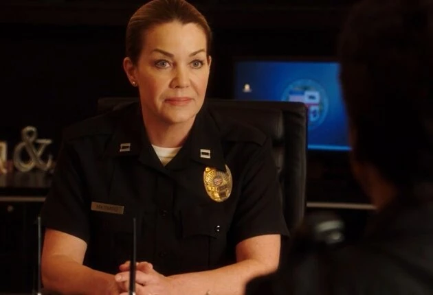 Кадр из сериала 911 служба спасения 2 сезон