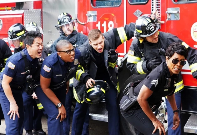 Кадр из «911 служба спасения» 2 сезон 6 серия