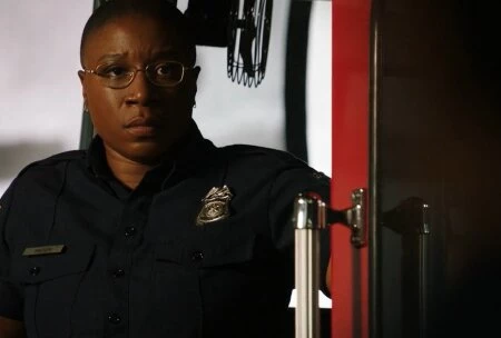 Кадр из сериала 911 служба спасения