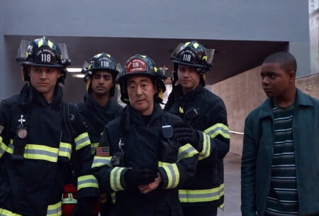 Кадр из сериала 911 служба спасения