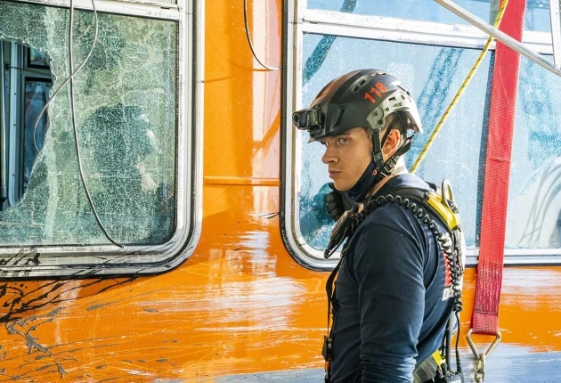 Кадр из «911 служба спасения» 4 сезон 1 серия