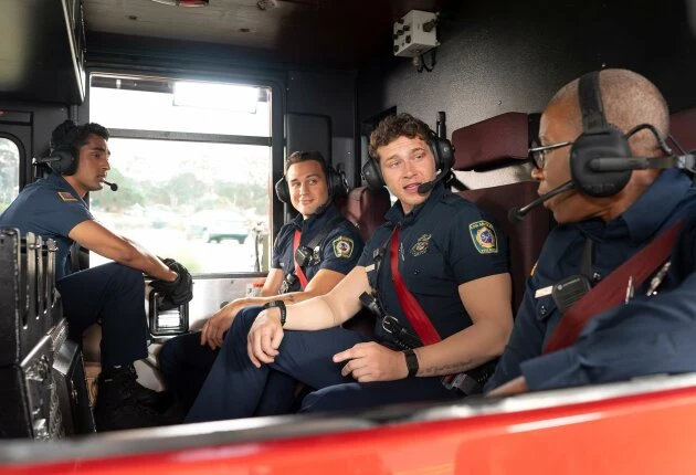 Кадр из сериала 911 служба спасения 9 сезон